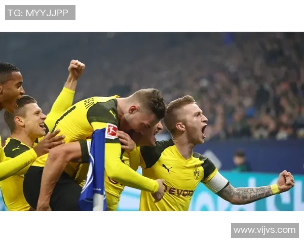 多特主场大胜沙尔克，欧冠资格稳操胜券