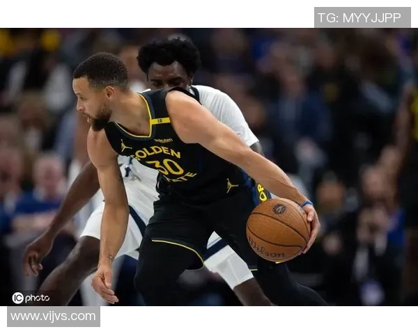 勇士客场击败灰熊，库里火爆表现引爆全场