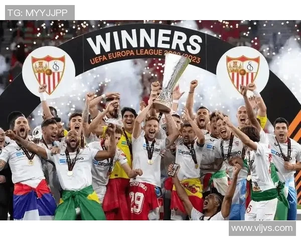 塞维利亚后卫受伤半年，球队紧急启动引援计划，市场动向备受瞩目